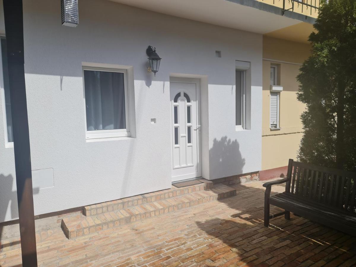 Season One Apartman Szeged Exterior photo